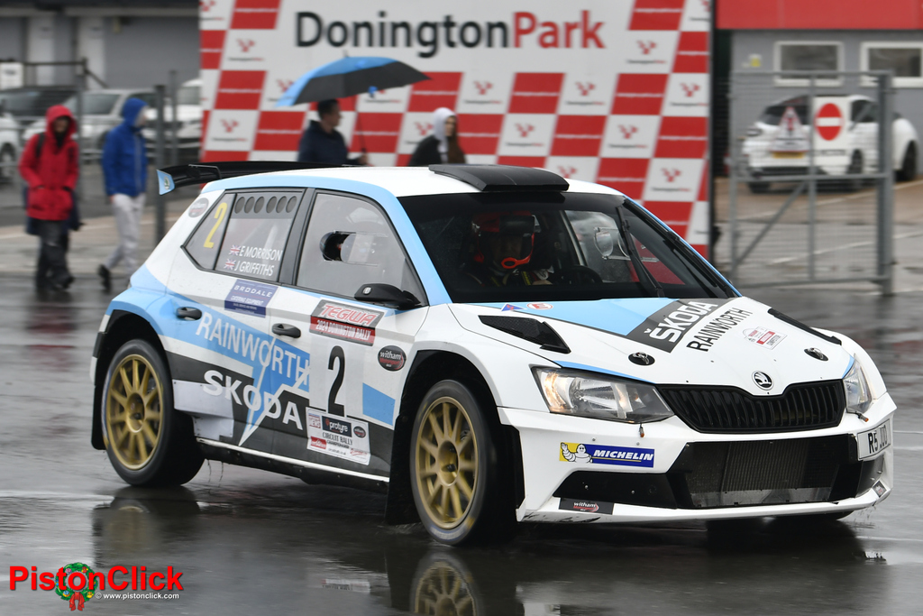 John Griffiths and Emma Morrison in their Skoda a Fabia R5