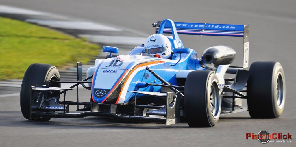 Martin Daly racing the Dallara F311