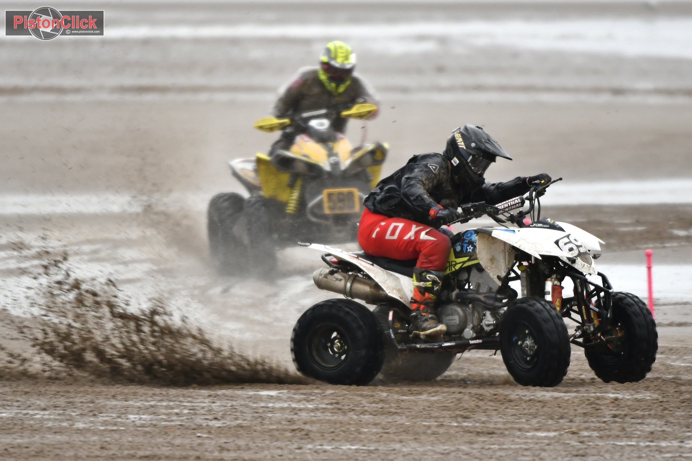 Quads racing at Mablethorpe