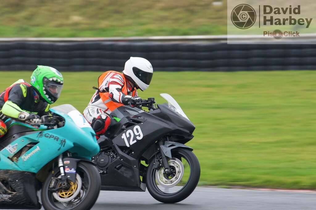 Boxing Day Plum Pudding meeting at Mallory Park