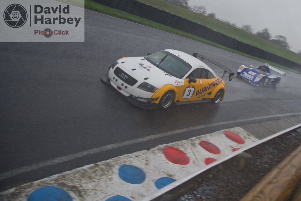 Boxing Day Plum Pudding meeting at Mallory Park