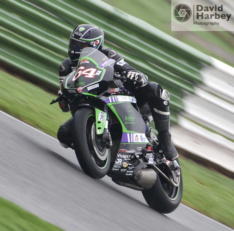 Plum Pudding at Mallory Park