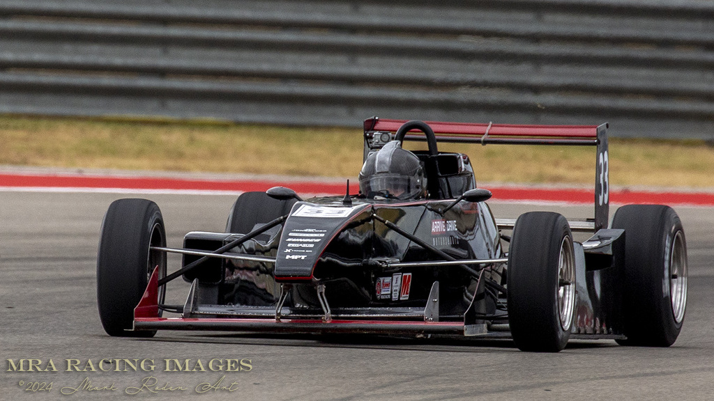 Group 9 Helmet Race COTA Speedtour
