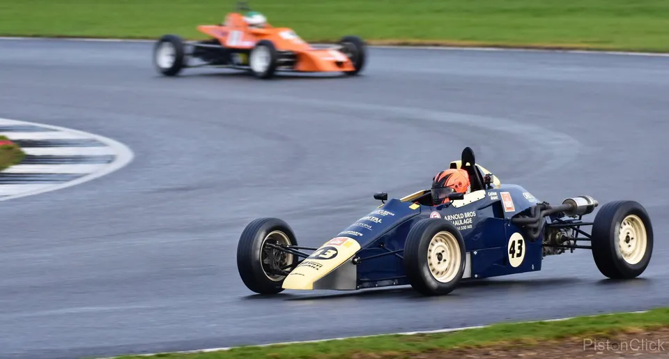 Mark Armstrong in the Van Diemen RF80