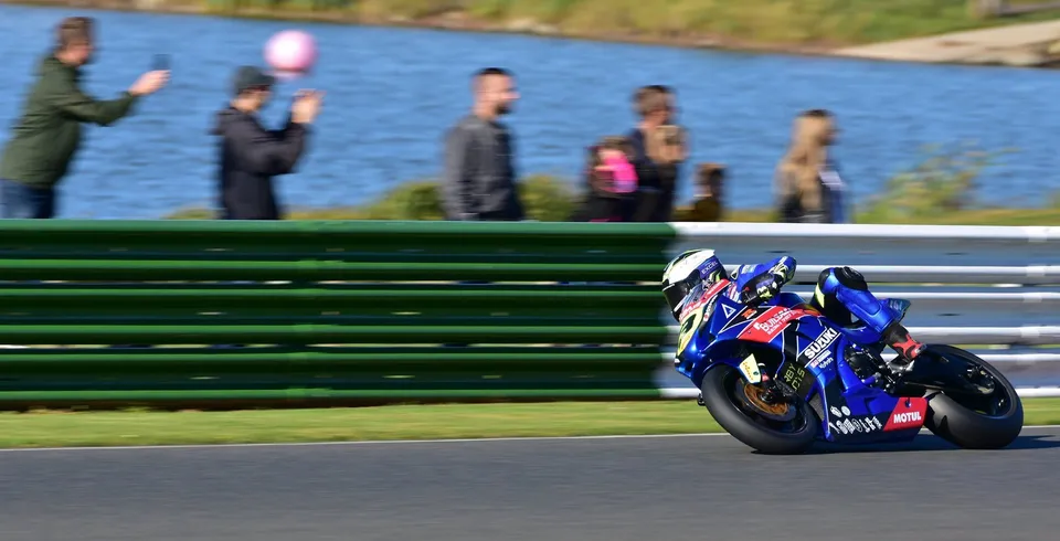 Race of the year Mallory Park