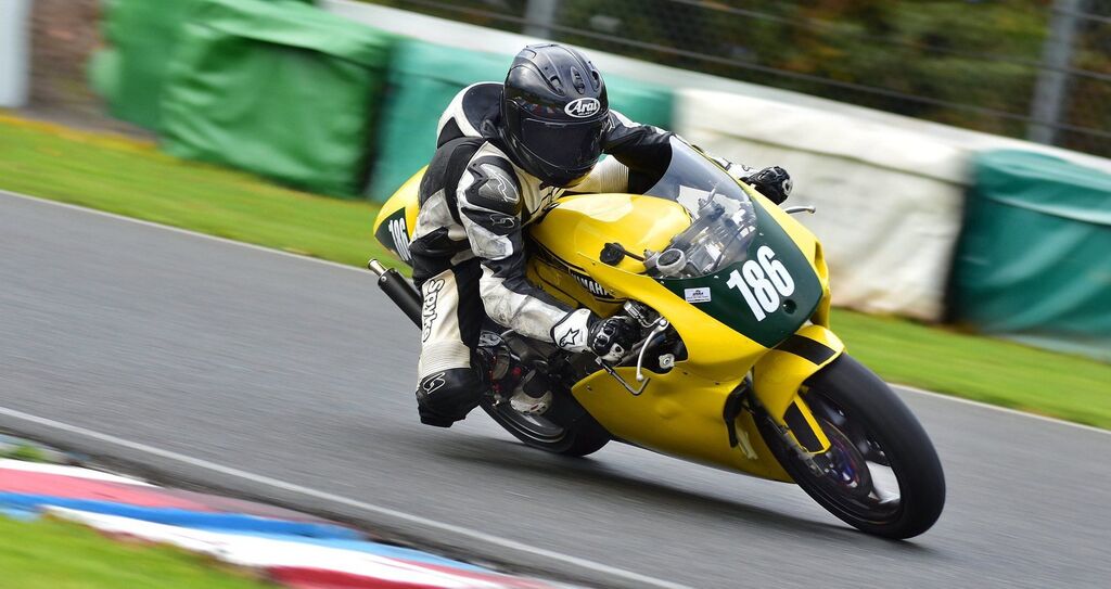Race of the year Mallory Park 2018