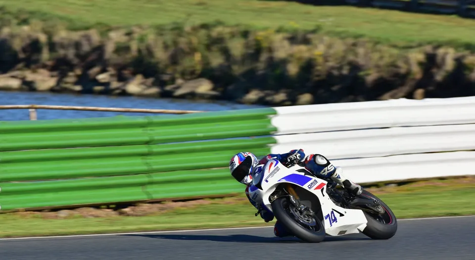 Race of the year Mallory Park 2018