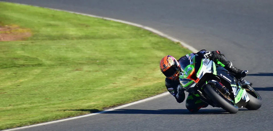 Race of the year Mallory Park 2018