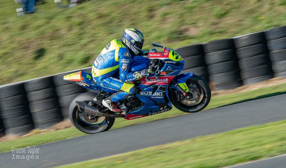 Race of the year Mallory Park 2018