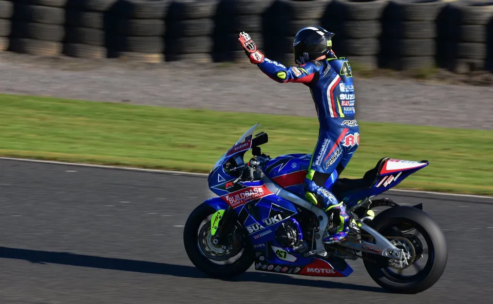 Race of the year Mallory Park 2018