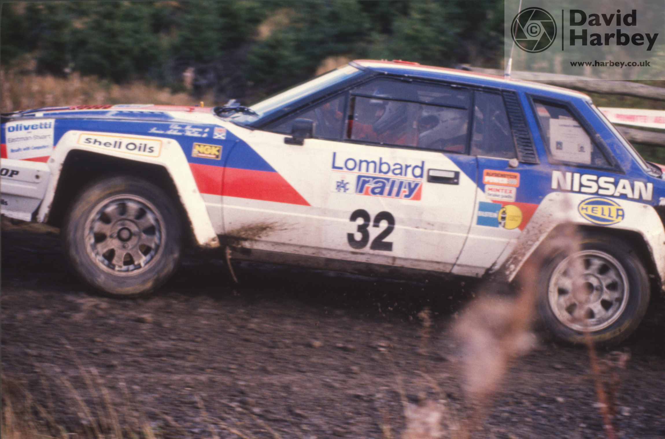 Louise Aitken-Walker and Ellen Morgan in the Nissan 240 RS