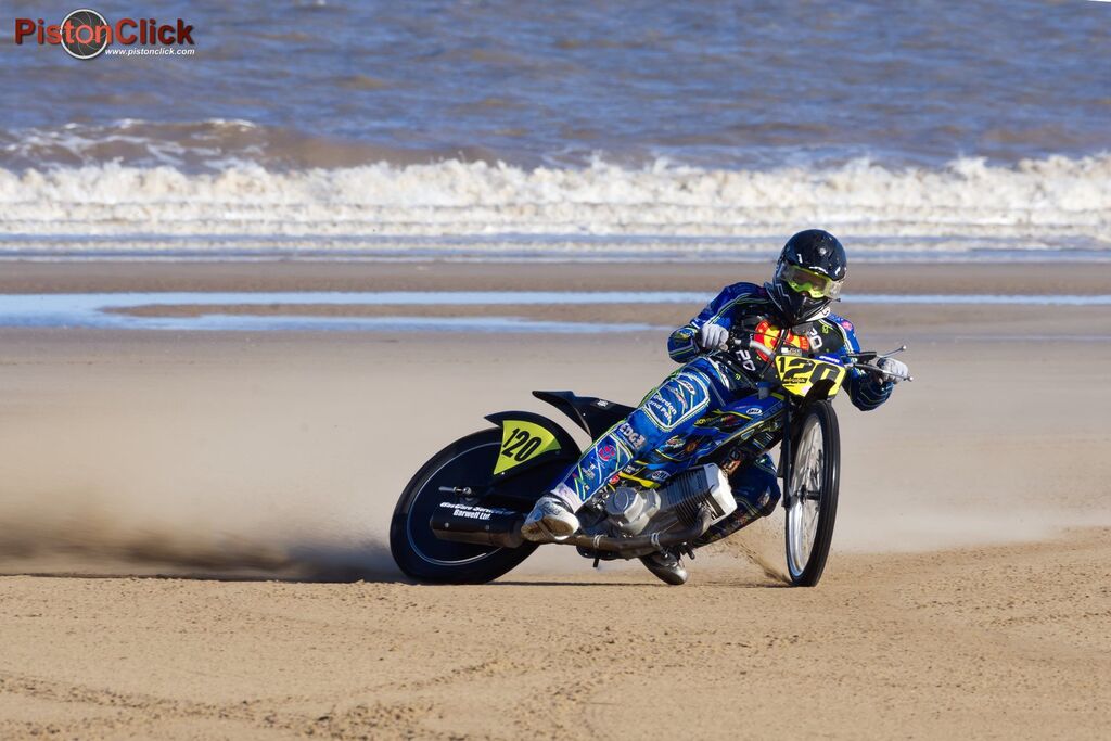 Mablethorpe beach racing 2022
