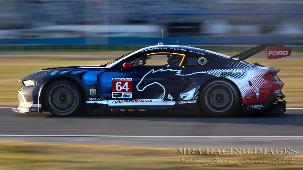 Rolex 24 Hours of Daytona – Green Flag
