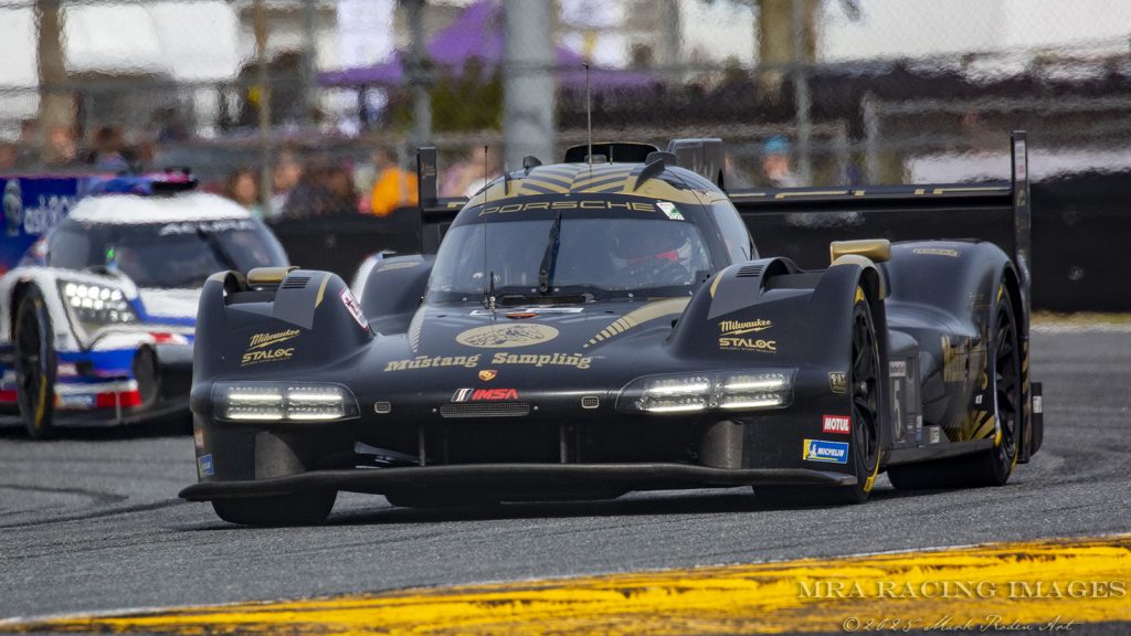 Weathertech Championship ROAR