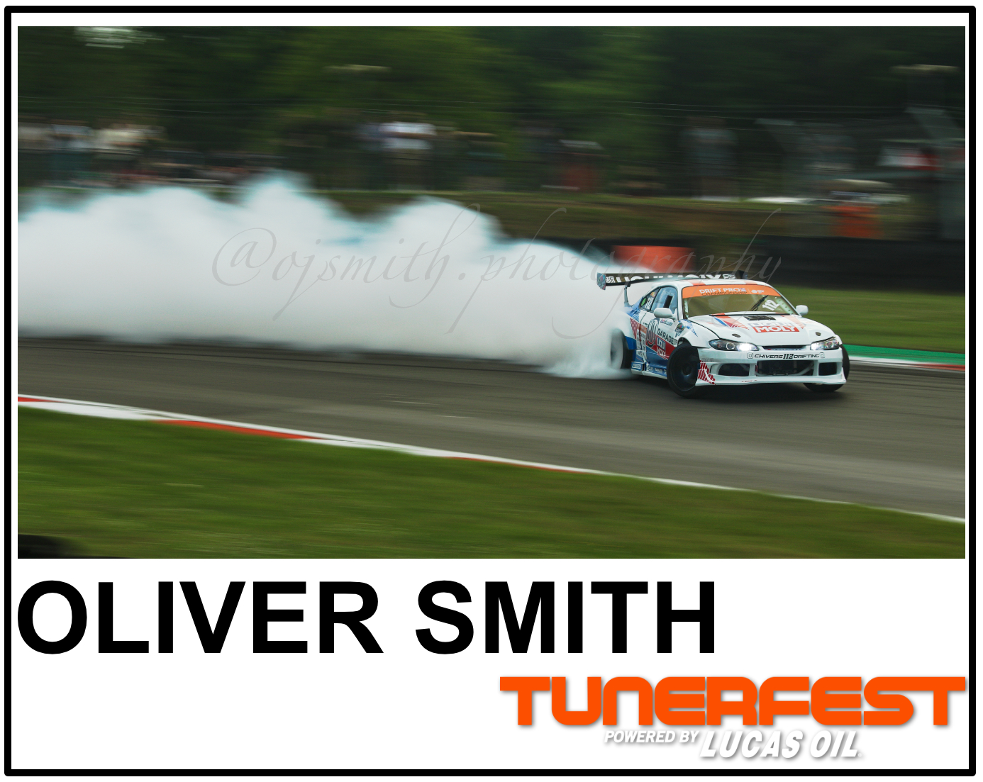 Photographer pit wall of fame photography competition