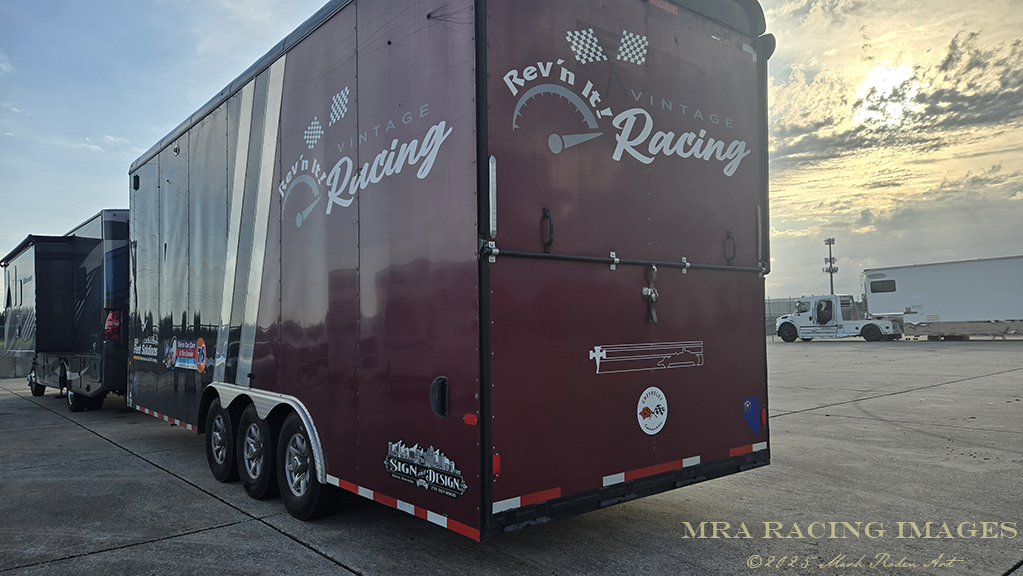 The "Rev 'n it! Racing" trailer of Steve Yarborough
