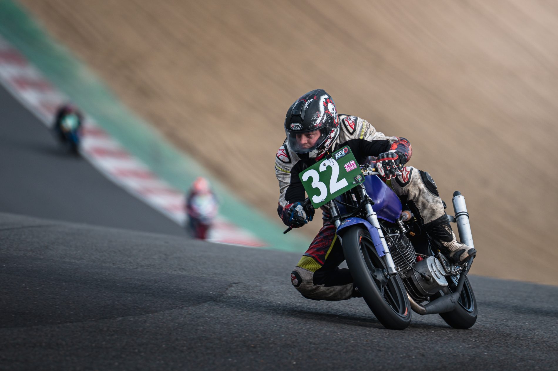 John ASHMEAD racing a MZ250cc motorcycle