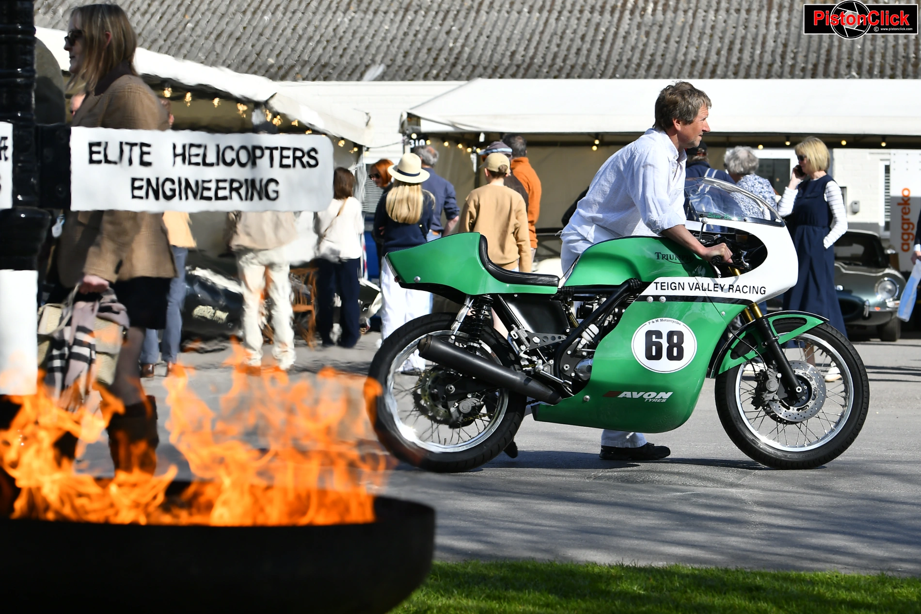 Motorcycle racing at the 82 Members Meeting Goodwood