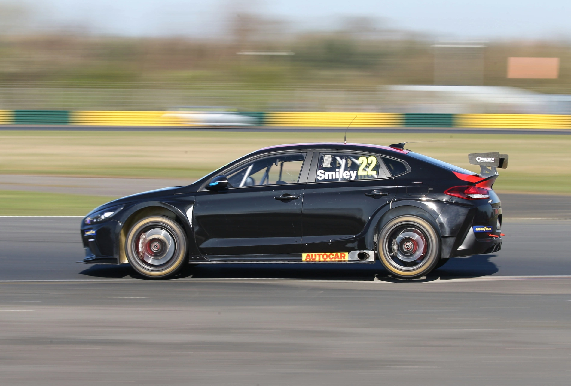 Chris SMILEY in the BTCC Hyundai i30N