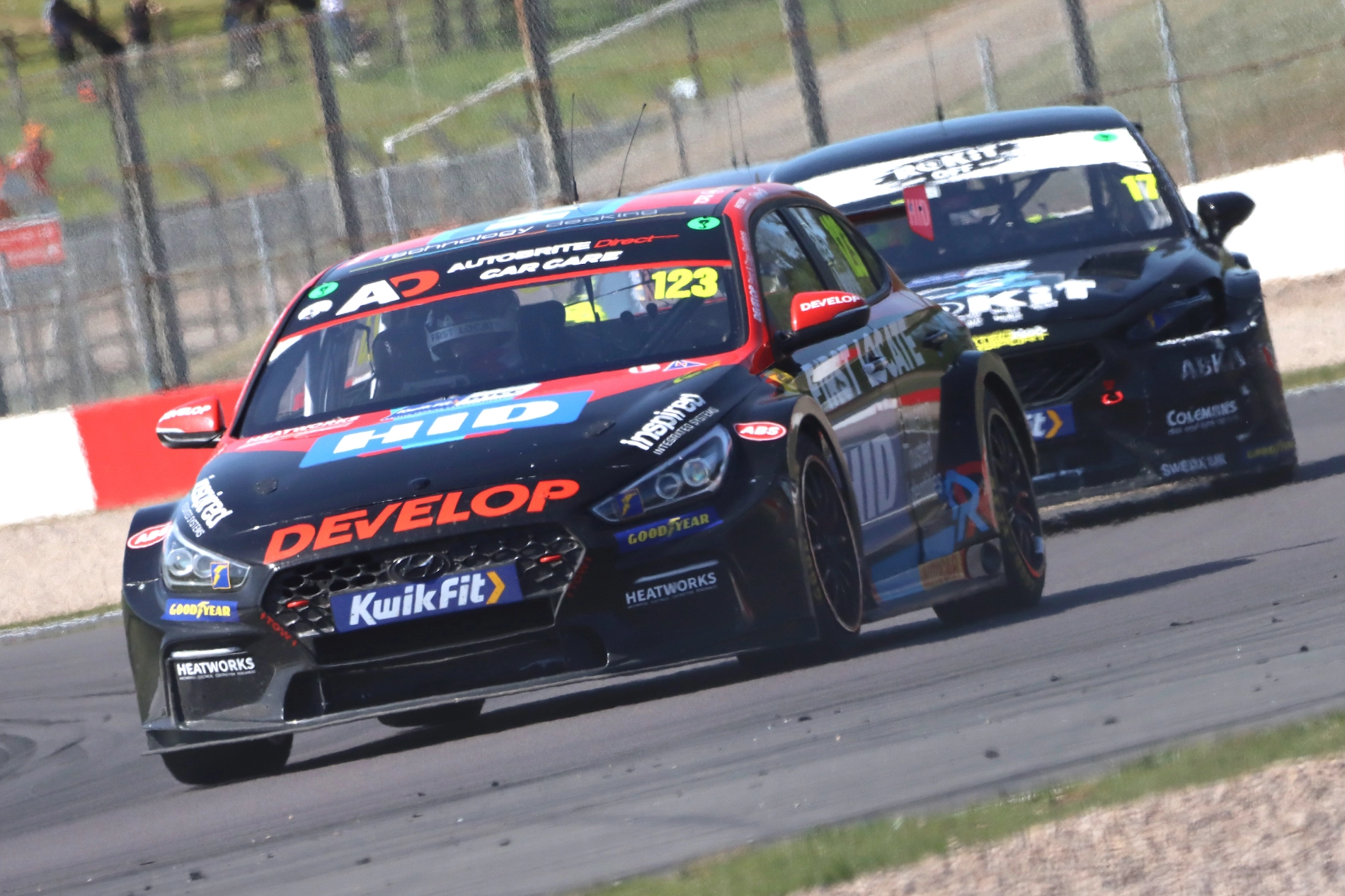 Daniel LLOYD BTCC Donington Park