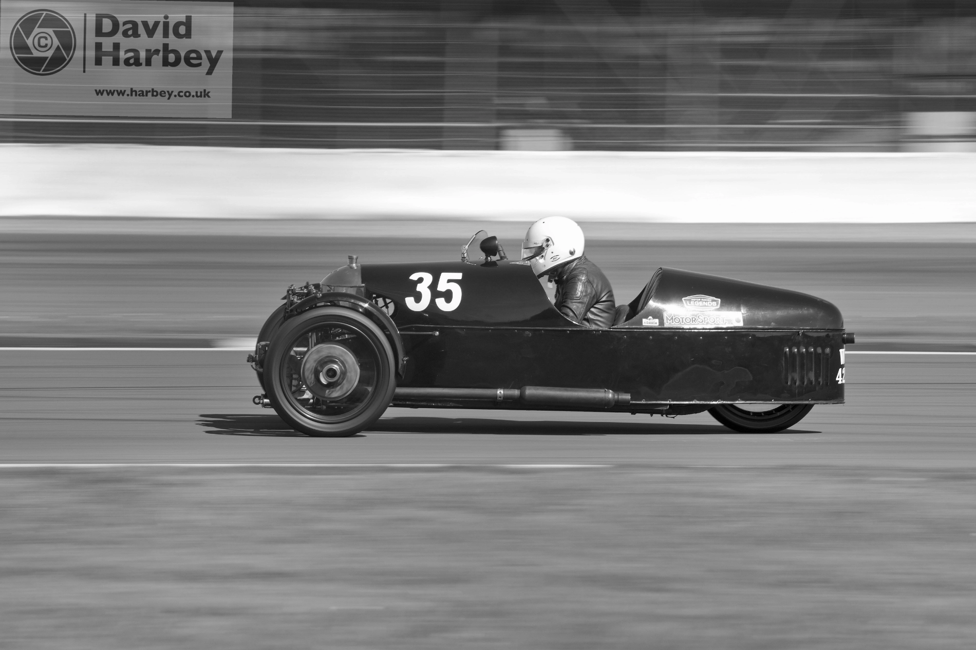 Panning motorsport photography