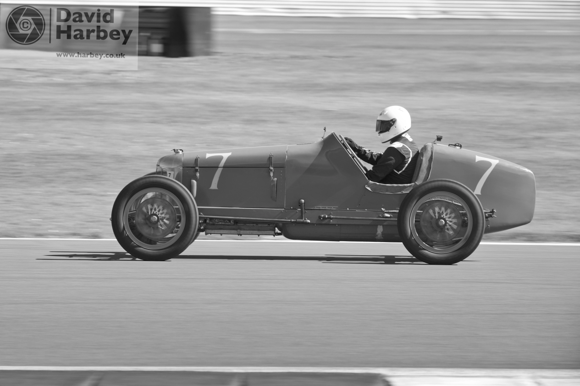 Vintage car racing at Silverstone