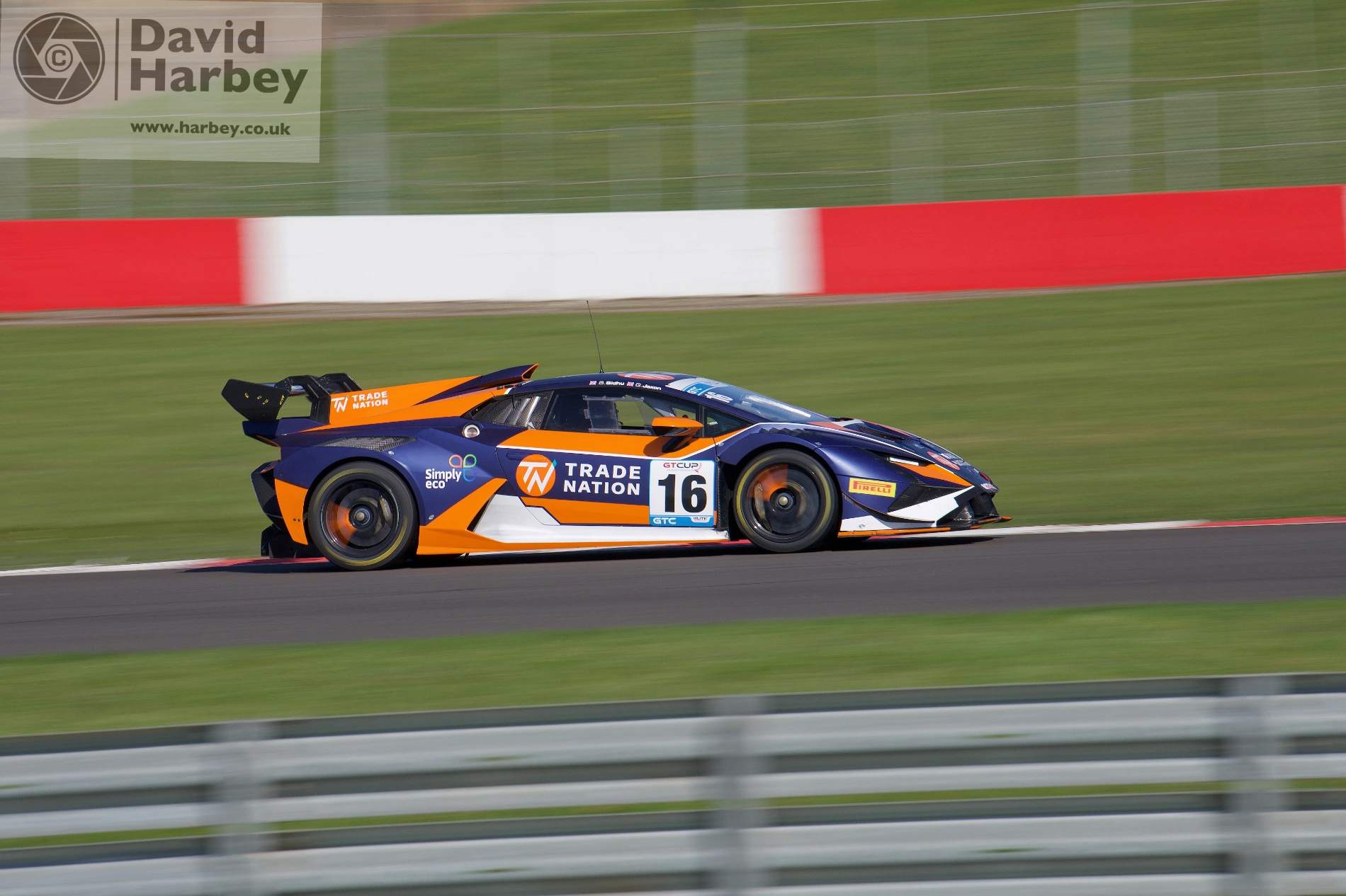 GT Cup at Donington Park