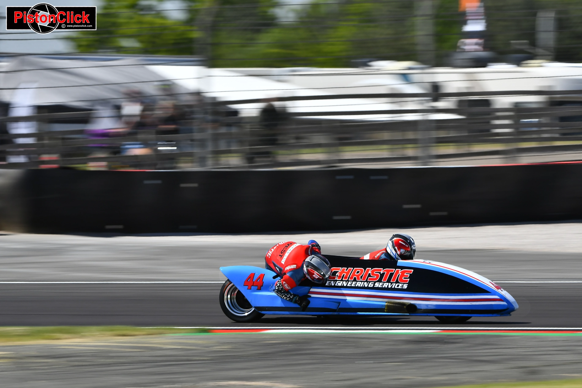 Side cars at the British Superbikes Round 2
