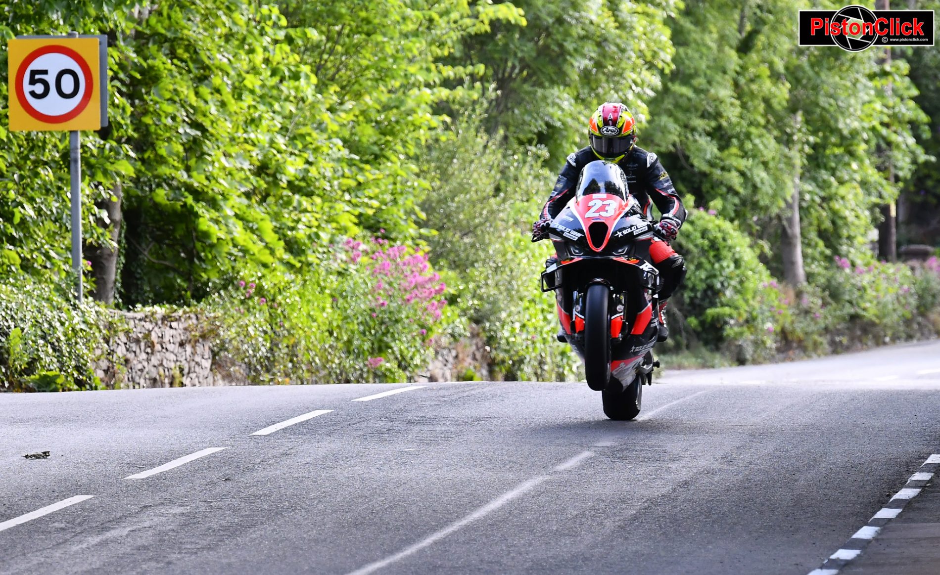 Iom TT qualifying