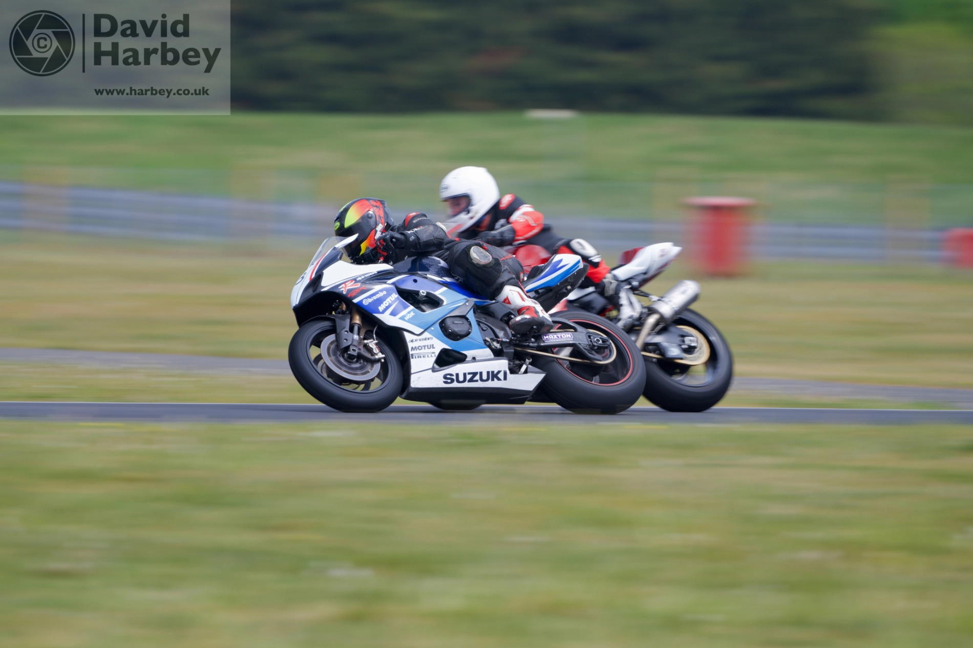 BEMSEE motorcycle racing at Snetterton
