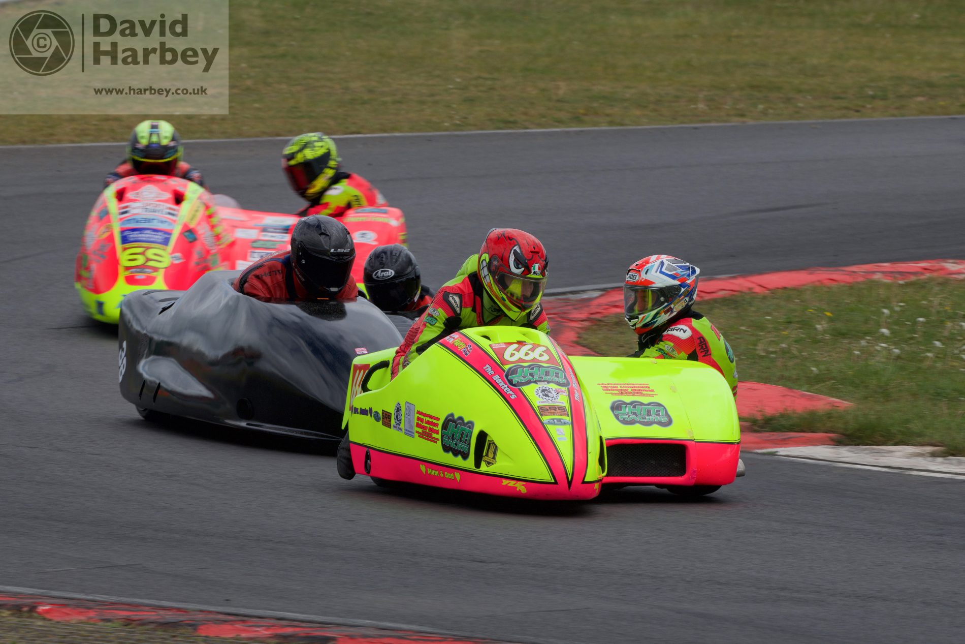 Bemsee sidecar racing Snetterton