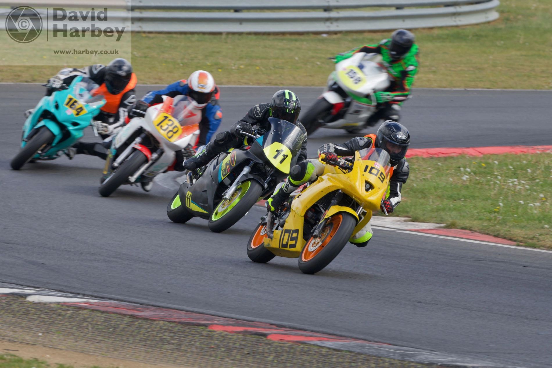 BEMSEE motorcycle racing at Snetterton