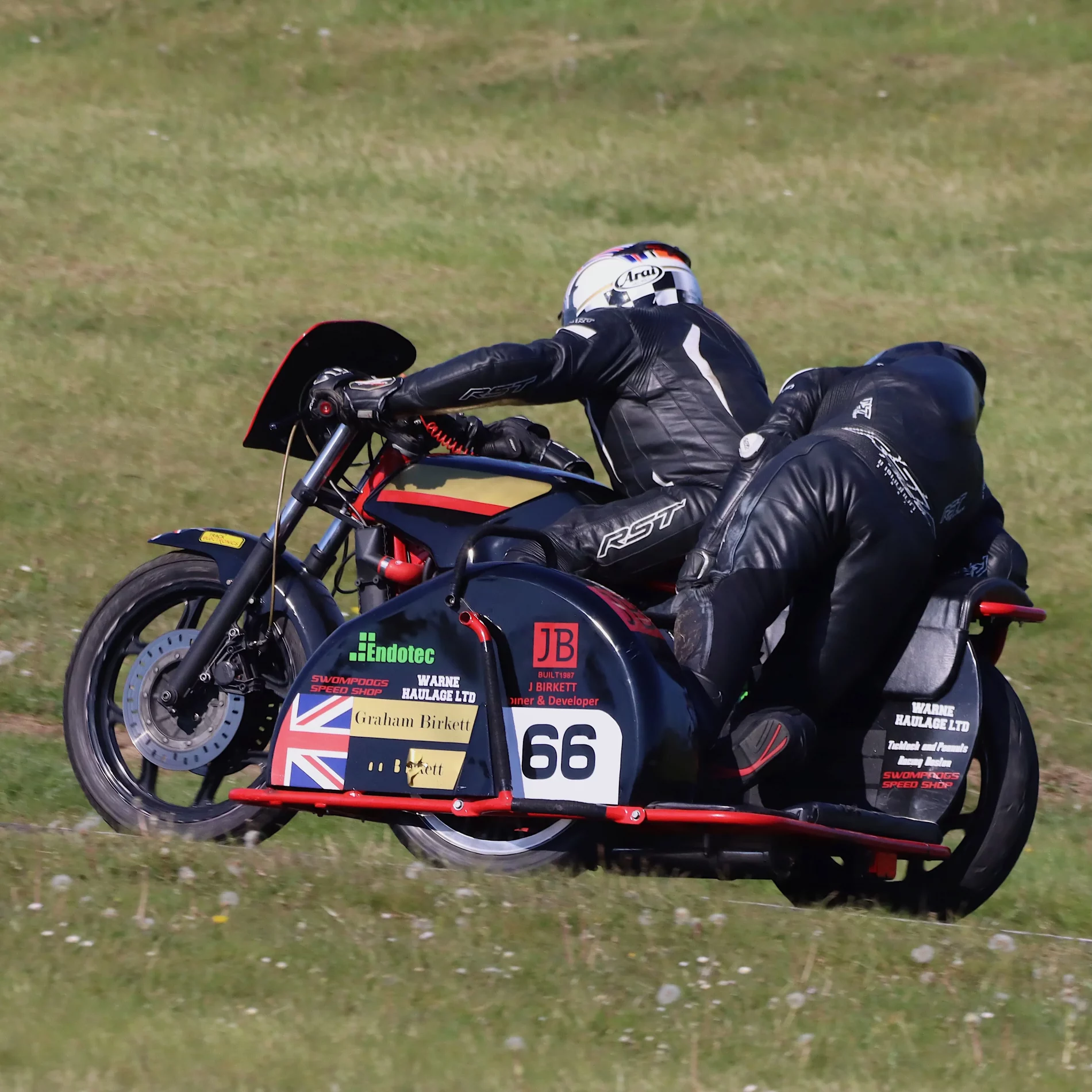 B.E.A.R.S Sidecars British Historic Racing Club
