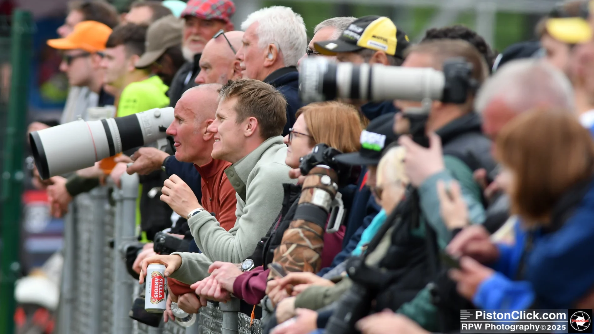 Silverstone Club corner race fans