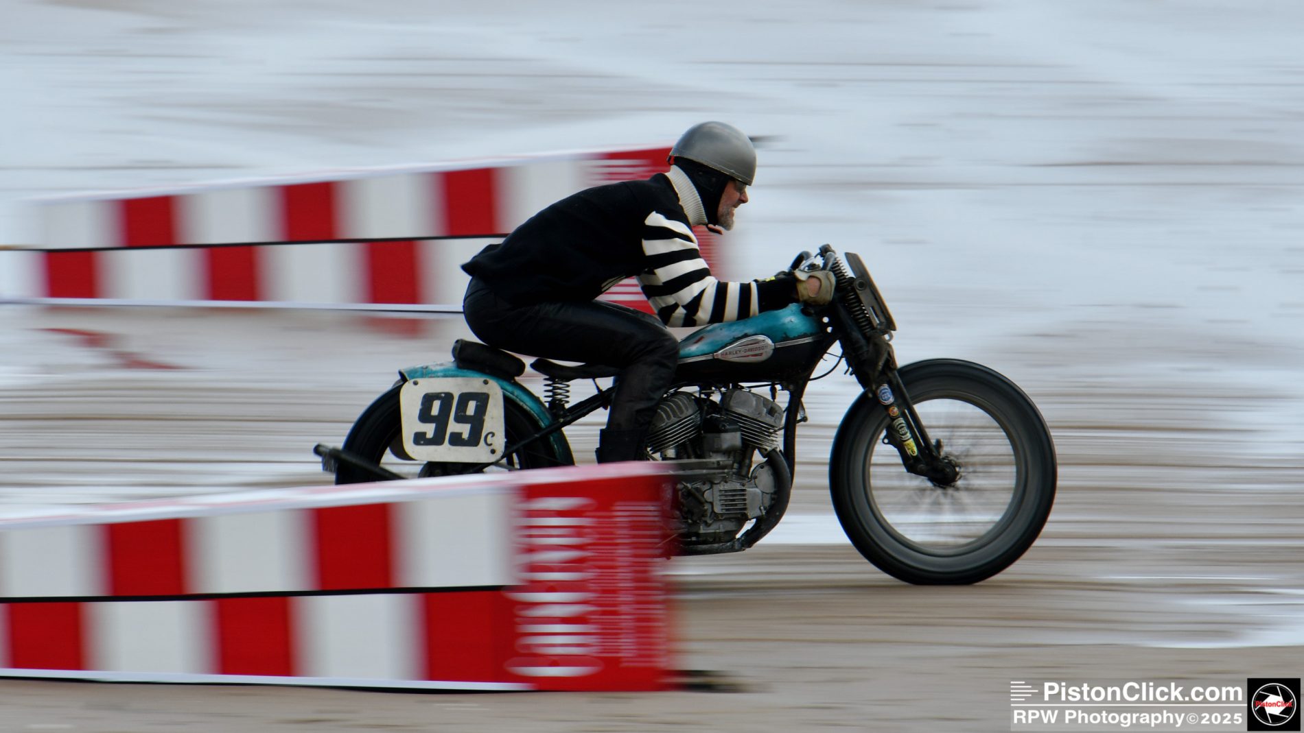 Harley Davidson motorcycles beach racing 