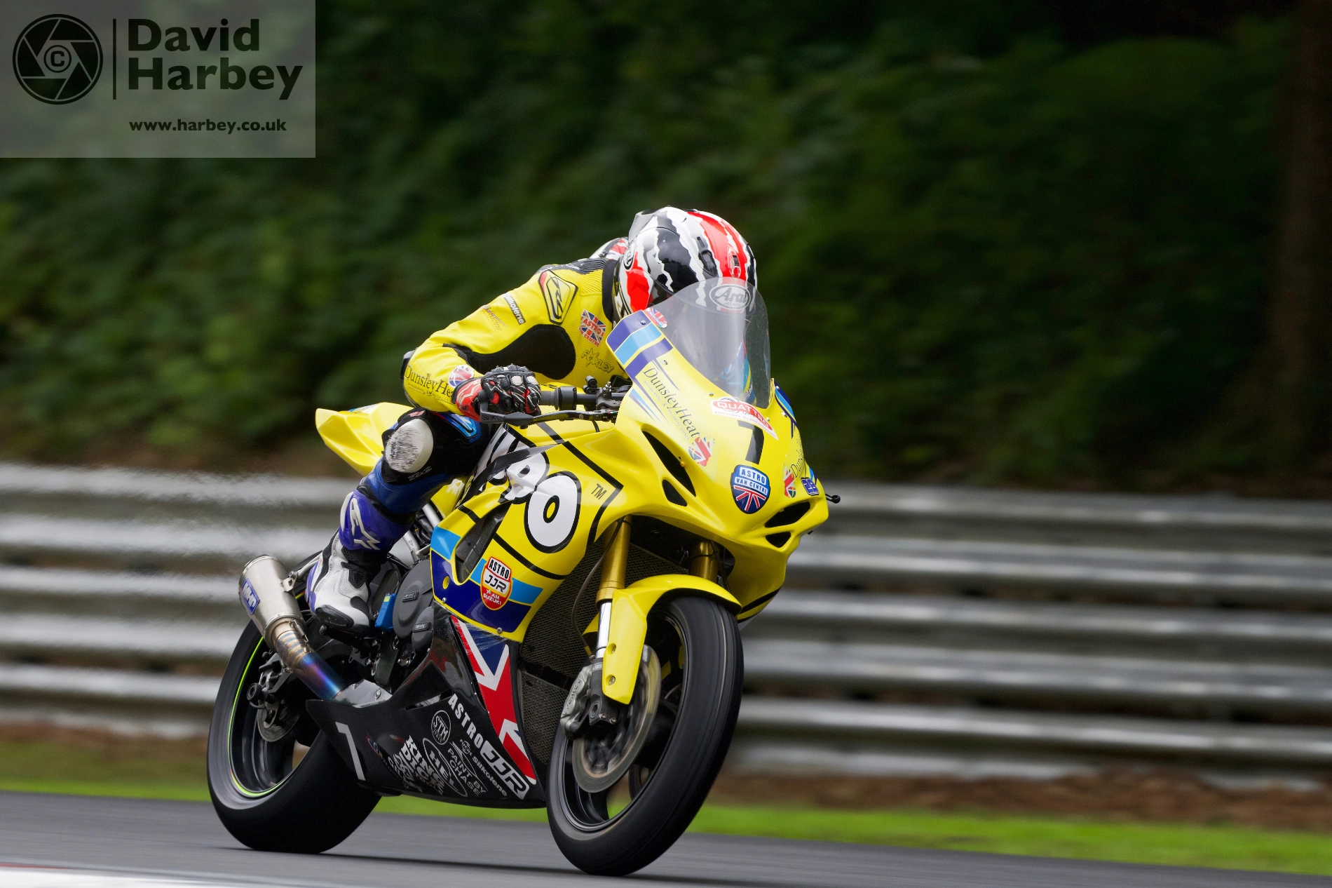 Supersport racing BSB Brands Hatch