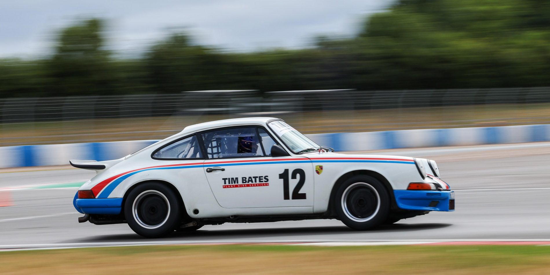 Tim Bates dominated the Equipe 70s encounter.