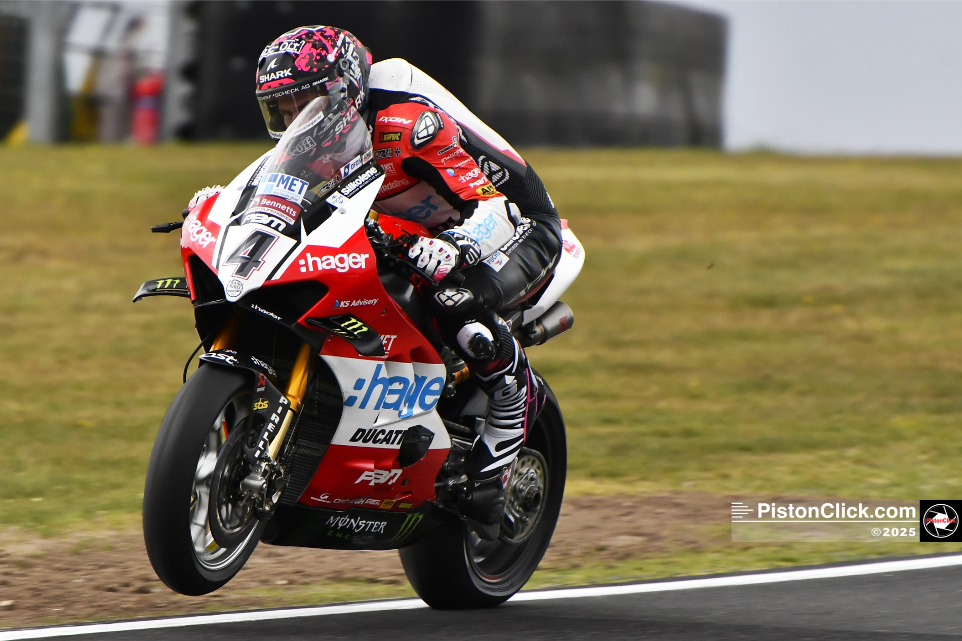 Scott Redding BSB Cadwell Park