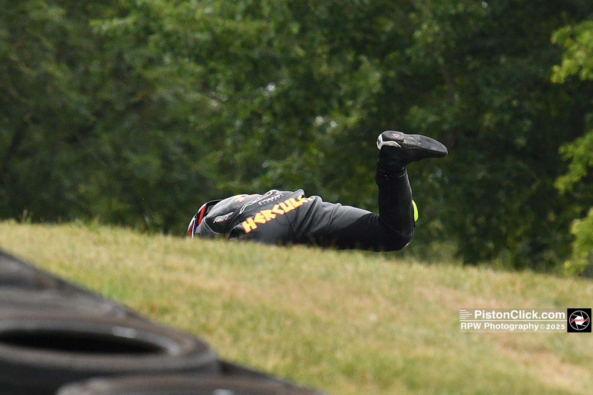 No Limits motorcycle racing Cadwell Park