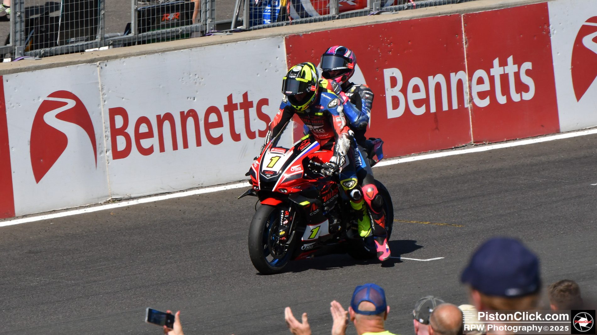 Kyle Ryde and Bradley Ray Cadwell Park BSB