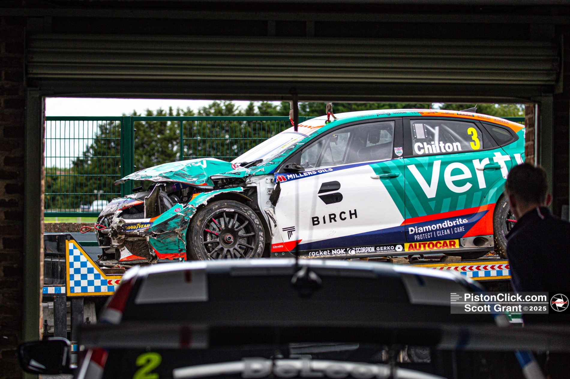 Tom Chilton FP2 crash Croft