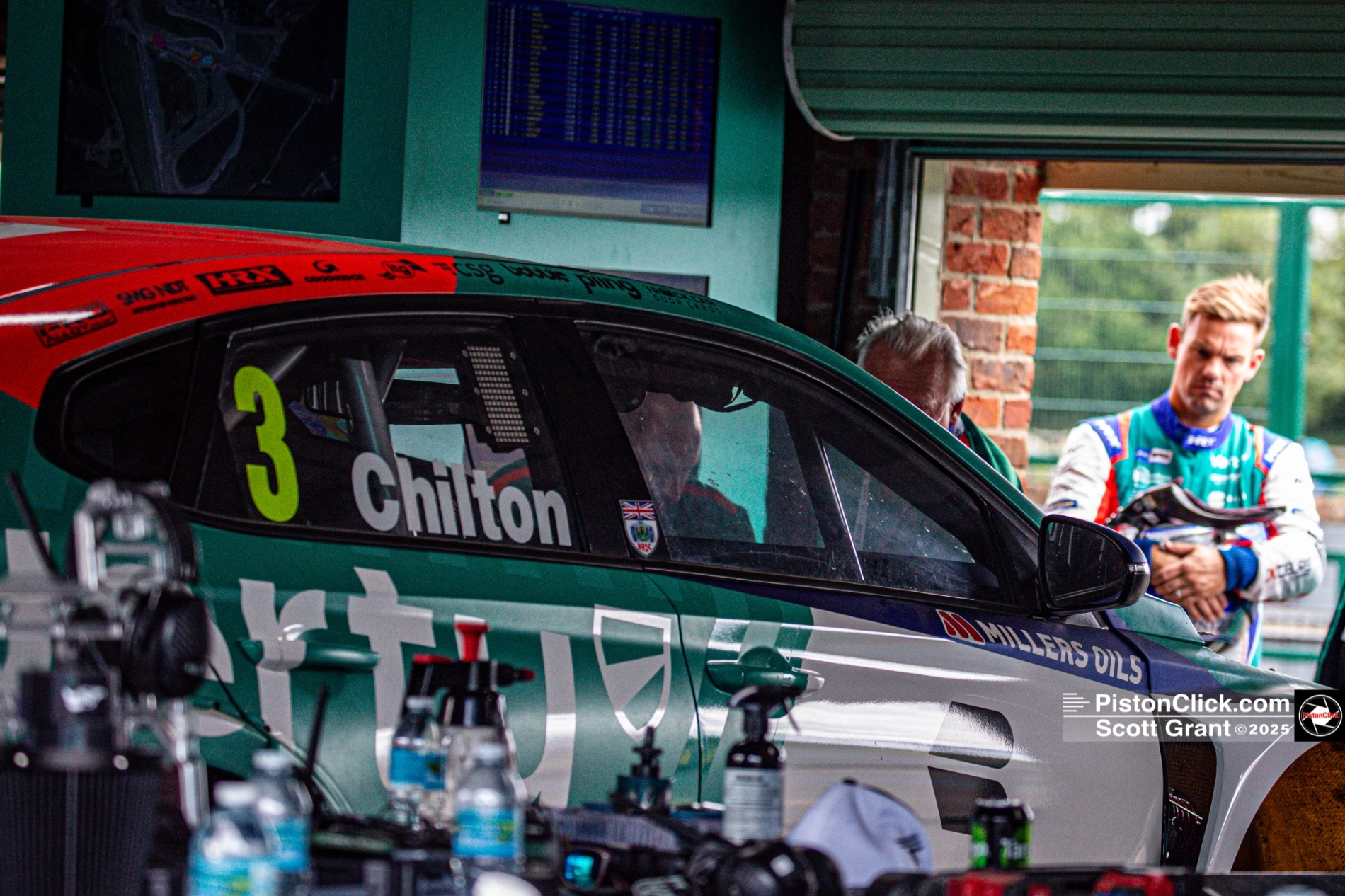 Tom Chilton FP2 crash Croft