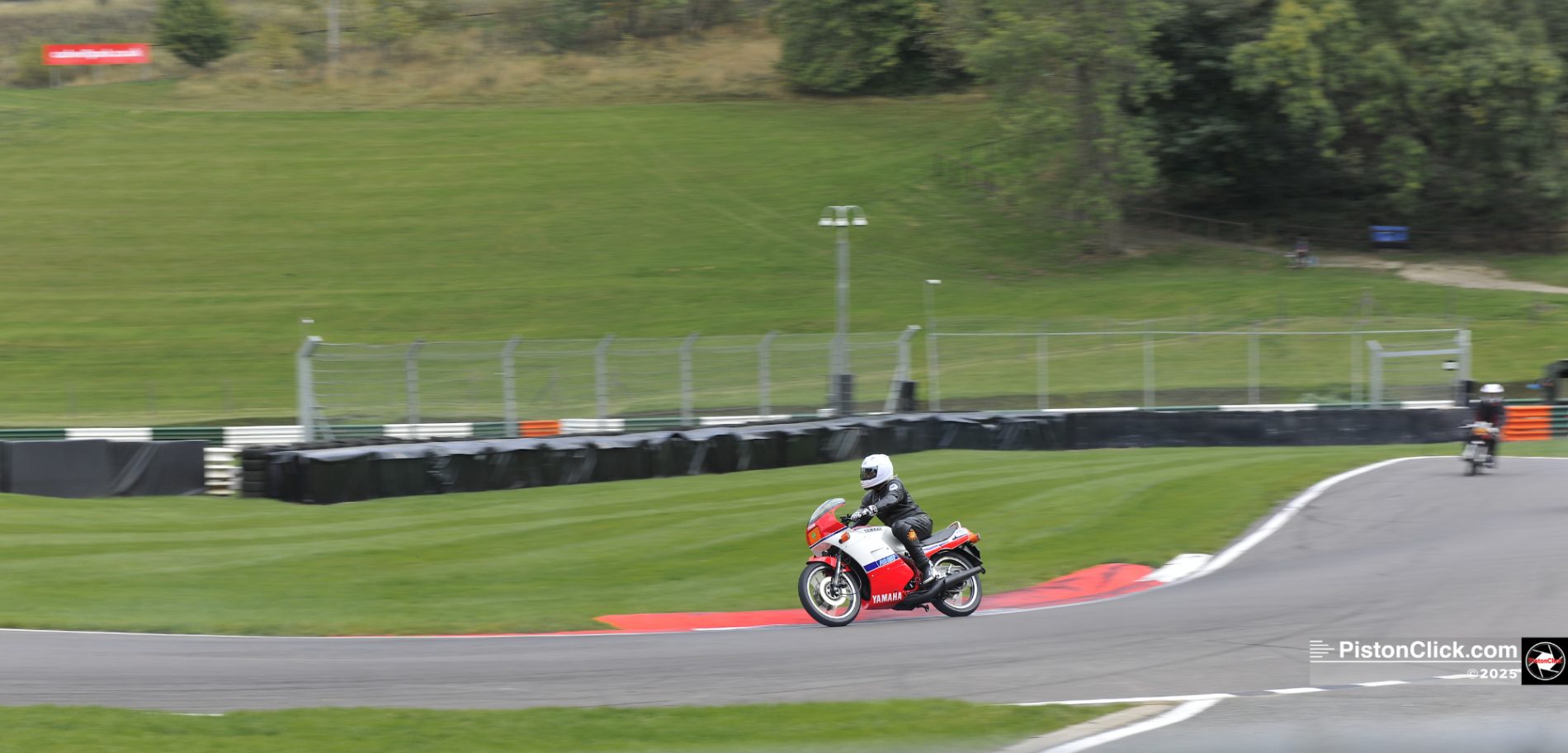 Classic Bike Track days at Cadwell Park