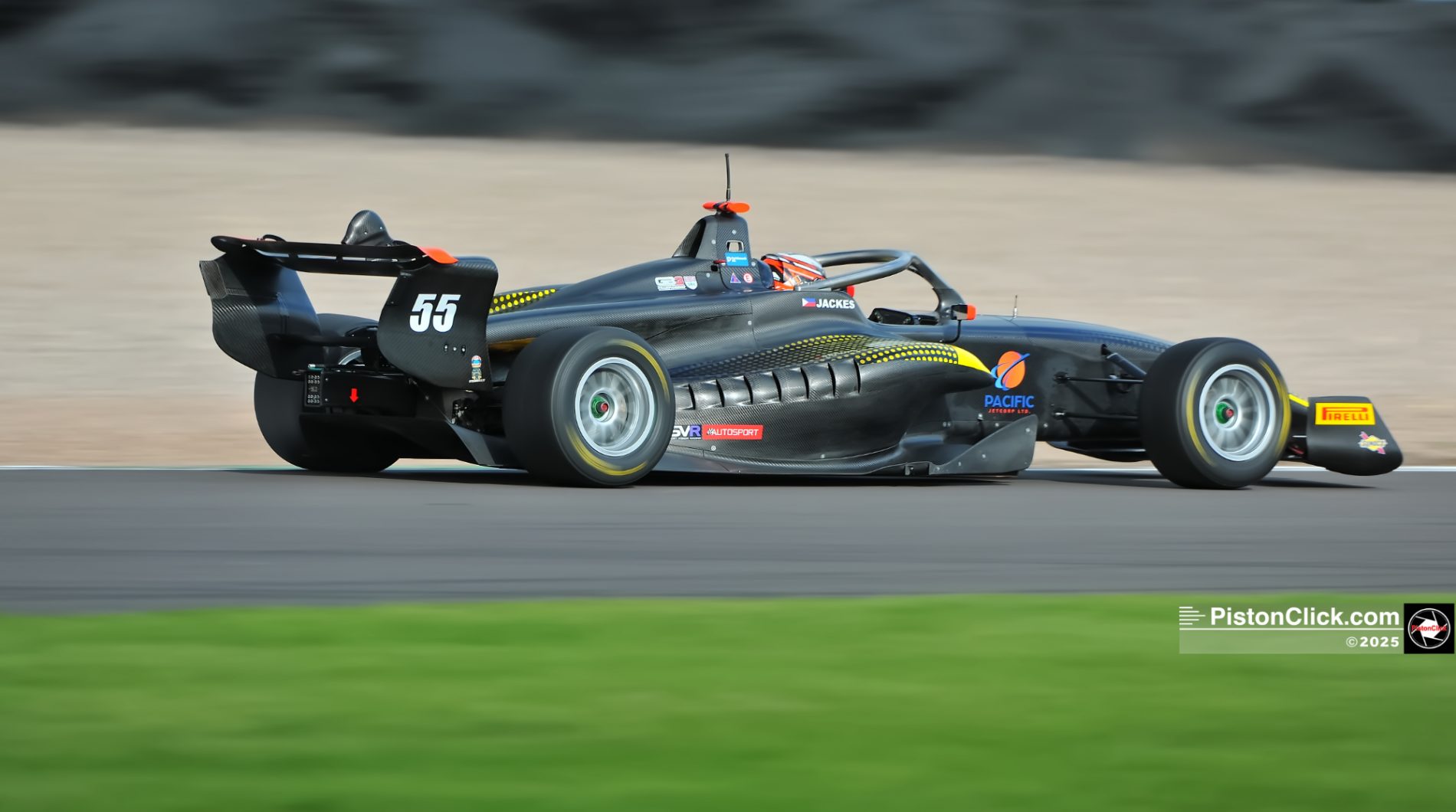 GB3 and 4 single seat cars at Donington Park