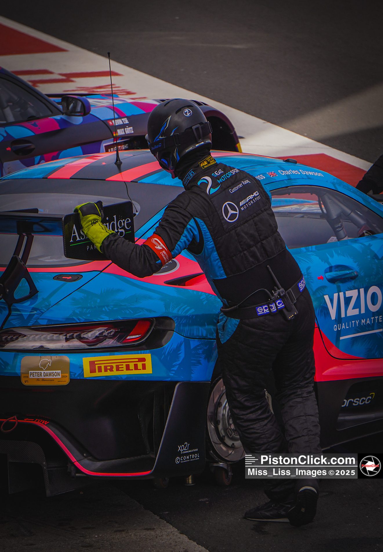 2 Seas Motorsport Mercedes-AMG GT3 Evo