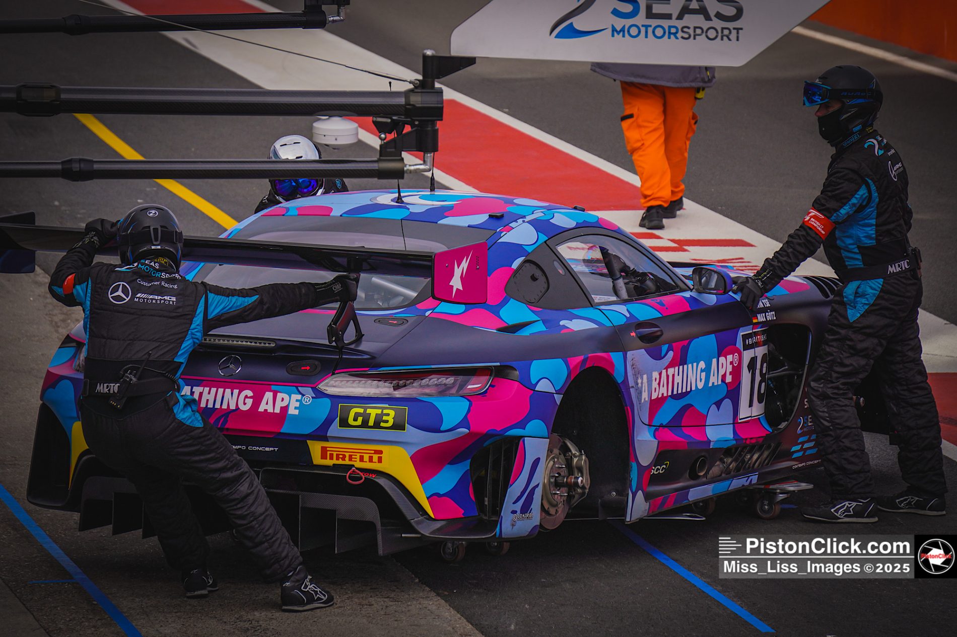 2 Seas Motorsport Mercedes-AMG GT3 Evo