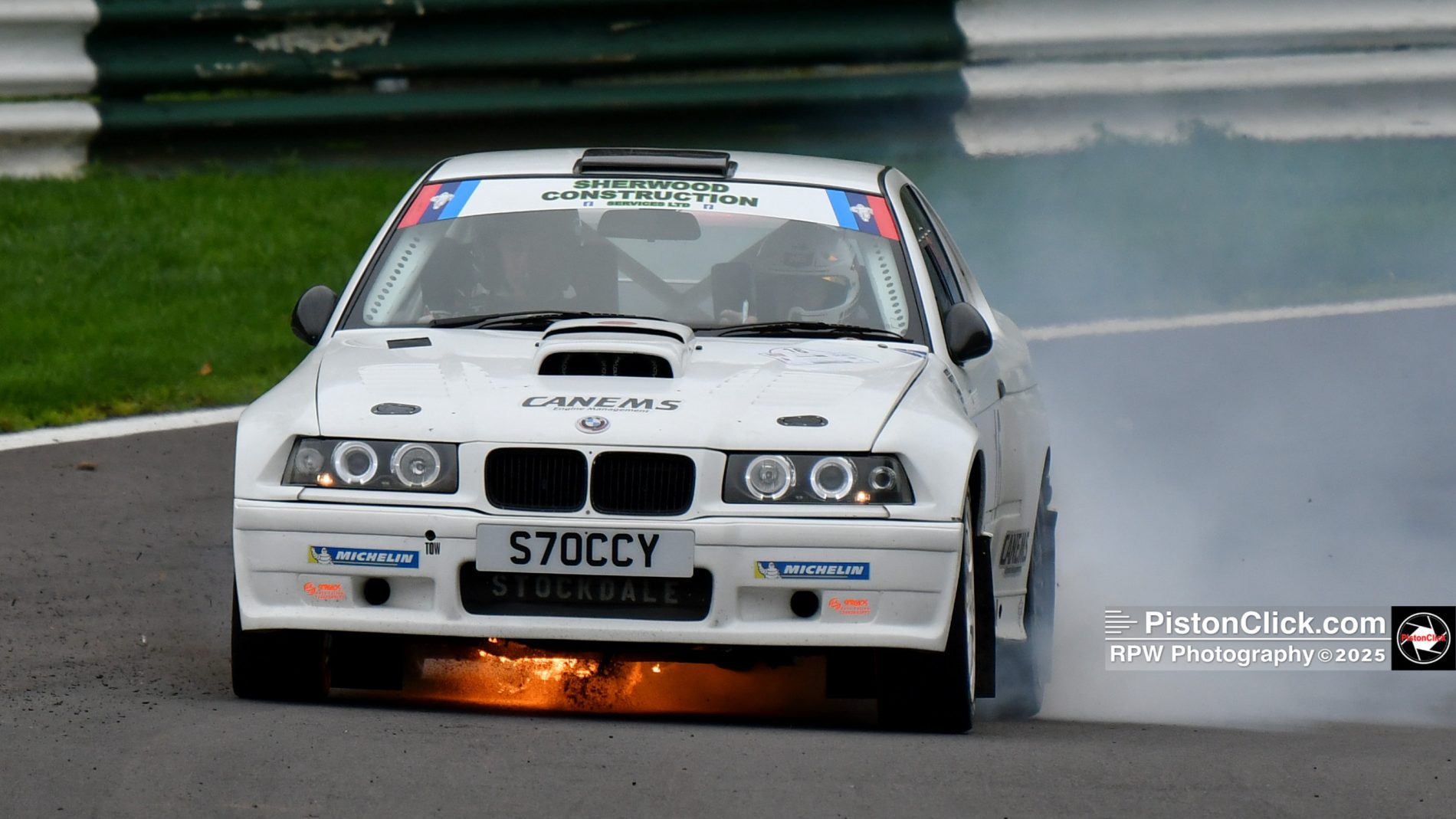 Tom Stockdale and Neil Chambers in the BMW Compact 3V6