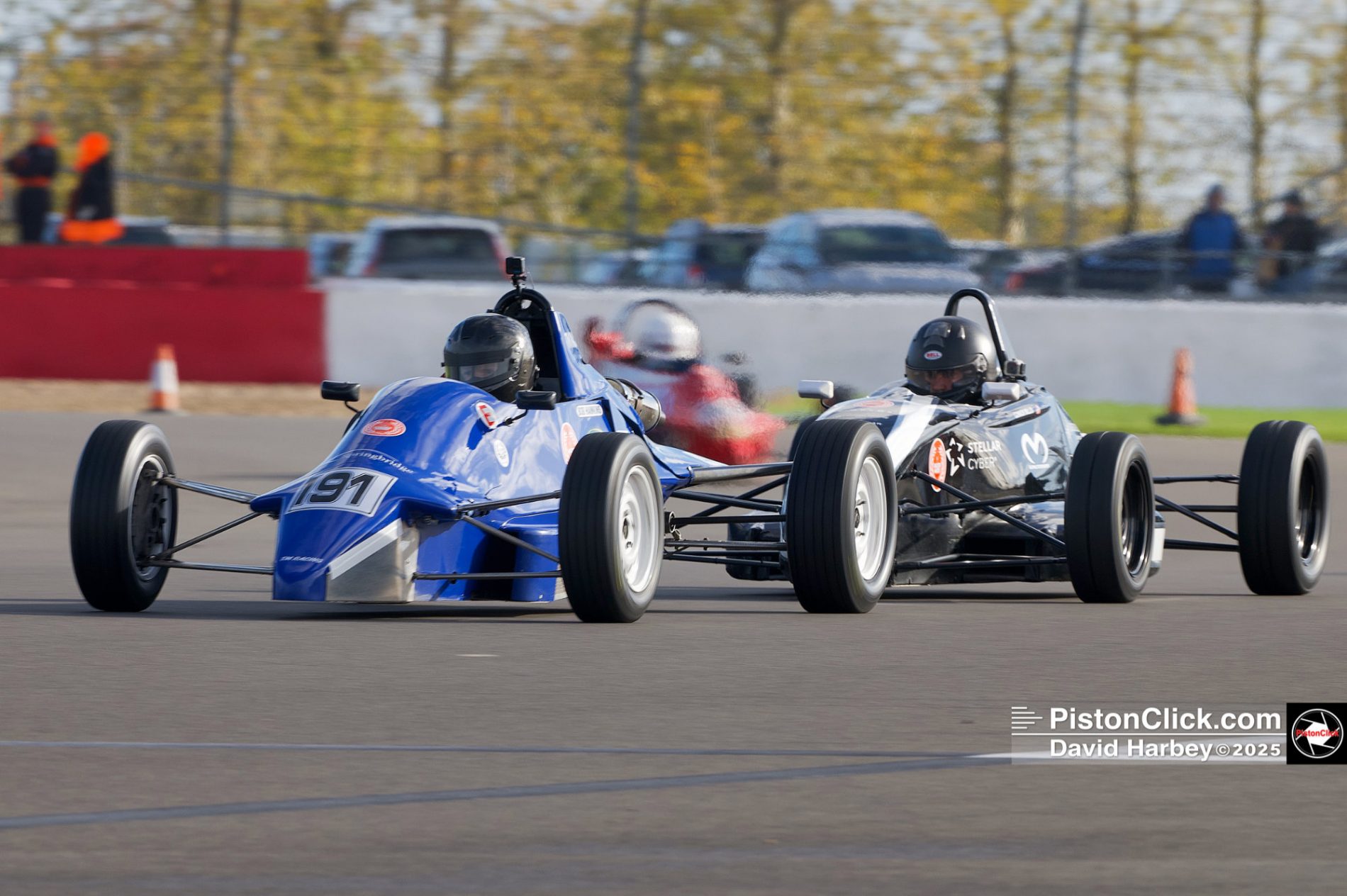 Shooting motorsport pictures inside the wire at Silverstone