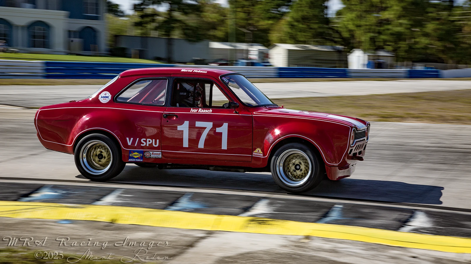 Morne Hobson in his ’73 Escort at Sebring