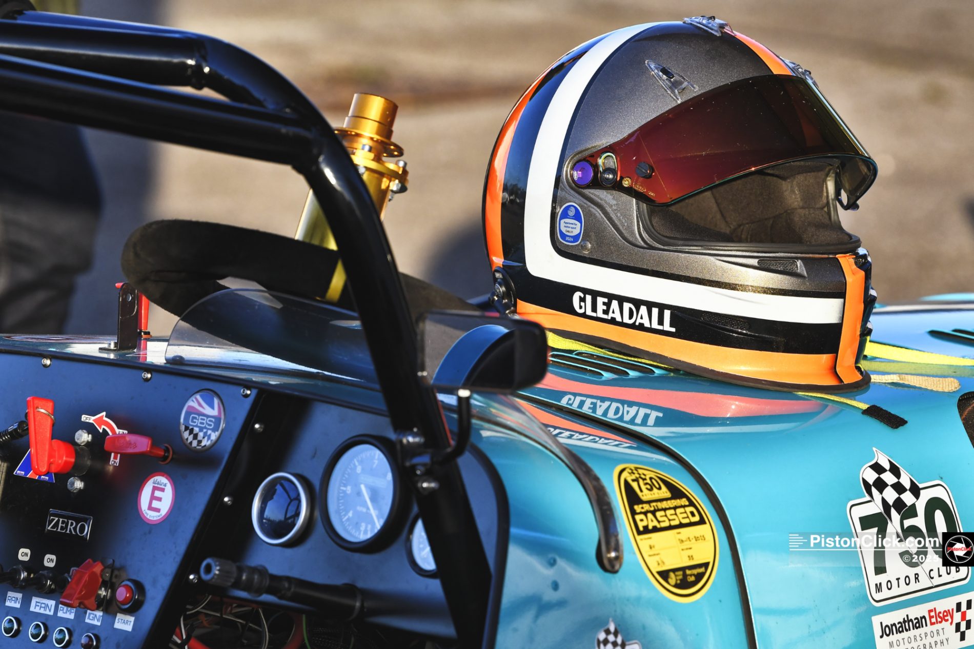 Plum Pudding race at Mallory Park